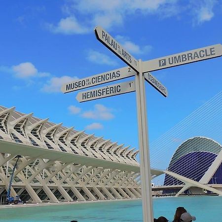 Valencia Las Artes Y Ciencias + Garaje + Netflix المظهر الخارجي الصورة