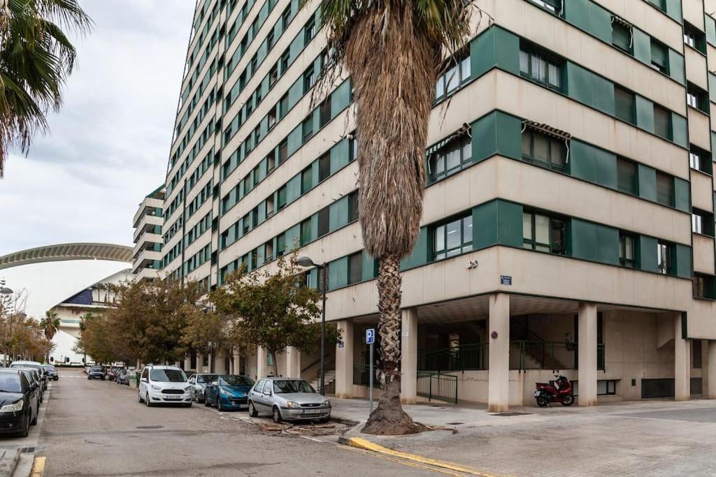 Valencia Las Artes Y Ciencias + Garaje + Netflix المظهر الخارجي الصورة